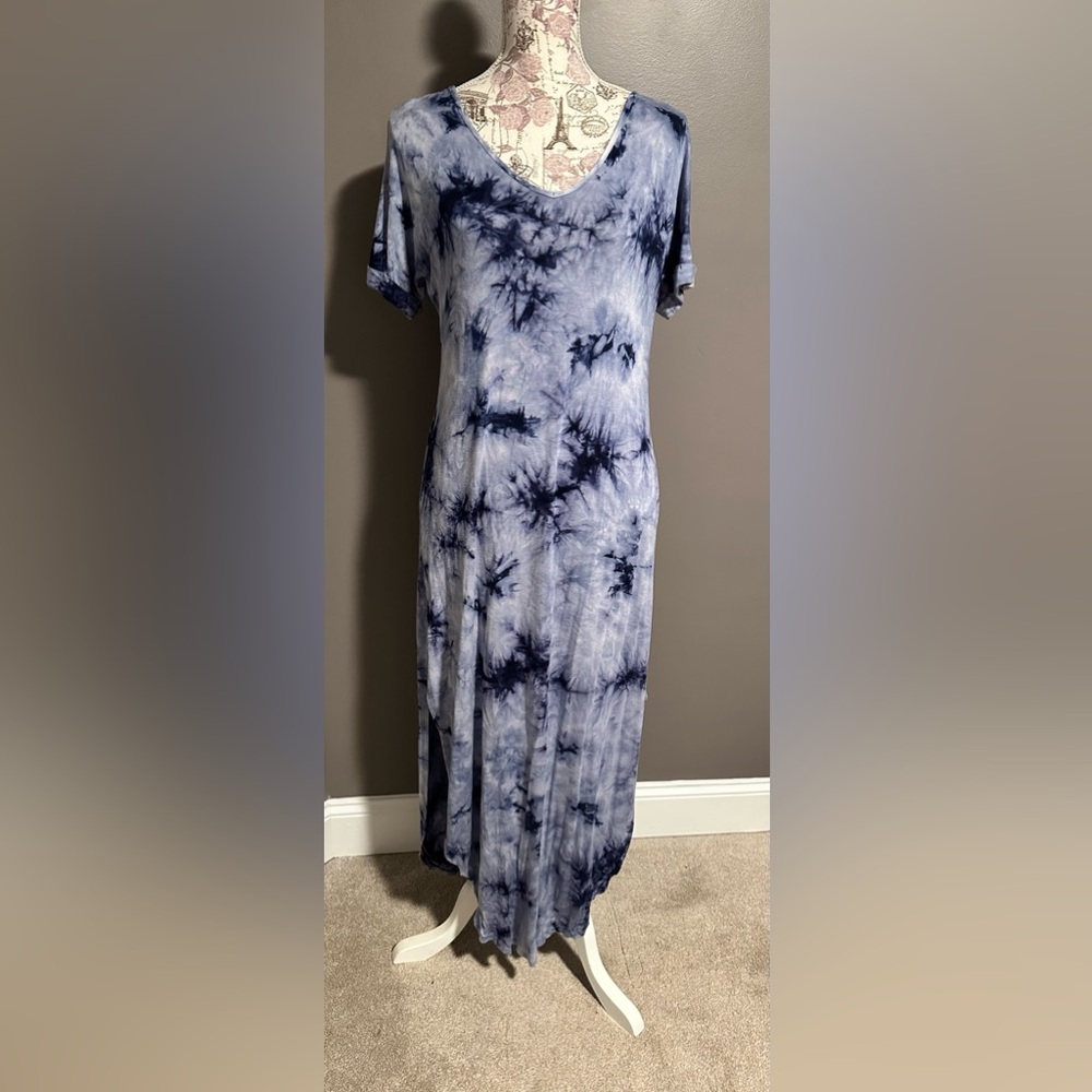 Stilettos Blue tie-dye maxi dress